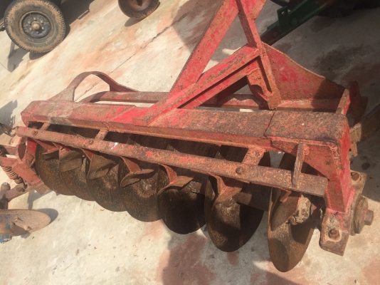 แมสซี่ 165 60 แรงม้า สภาพพร้อมใช้งาน แมสซี่ 165 60 แรงม้า สภาพพร้อมใช้งาน