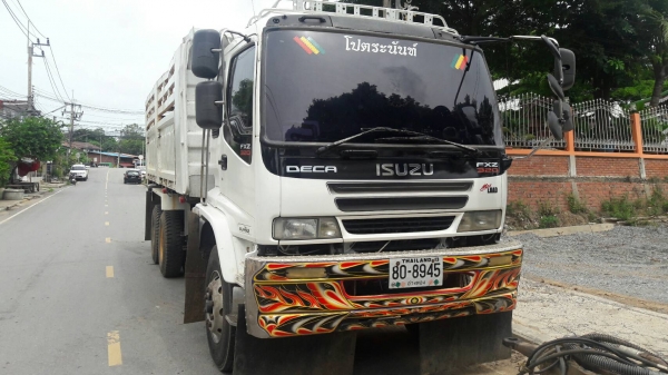 รถสิบล้อ isizu daka 270