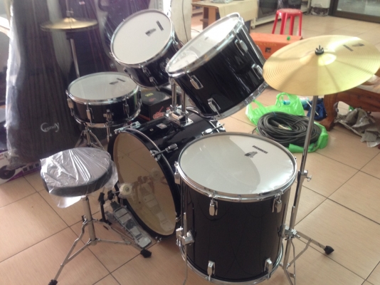 โปรโมชั่น-กลองชุด ตัวใหญ่ Overdrive สีดำ ขอบเคลือบโครเมี่ยม ของใหม่ ครบชุด พร้อมเก้าอี้นั่ง ไม้ เล่นได้เลย โปรโมชั่น-กลองชุด ตัวใหญ่ Overdrive สีดำ ขอบเคลือบโครเมี่ยม ของใหม่ ครบชุด พร้อมเก้าอี้นั่ง ไม้ เล่นได้เลย