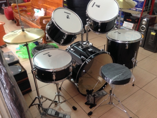 โปรโมชั่น-กลองชุด ตัวใหญ่ Overdrive สีดำ ขอบเคลือบโครเมี่ยม ของใหม่ ครบชุด พร้อมเก้าอี้นั่ง ไม้ เล่นได้เลย โปรโมชั่น-กลองชุด ตัวใหญ่ Overdrive สีดำ ขอบเคลือบโครเมี่ยม ของใหม่ ครบชุด พร้อมเก้าอี้นั่ง ไม้ เล่นได้เลย