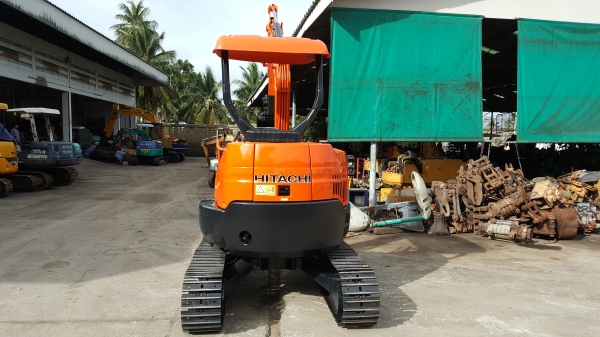ขาย รถขุด HITACHI รุ่น ZX30 มือสองญี่ปุ่น แทรกเหล็ก สลักบูท เอวแน่น 100\% ทำงานไวดี ทุกระบบ สวยพร้อมใช้งาน มือถือ/LINE ID : 0818753444