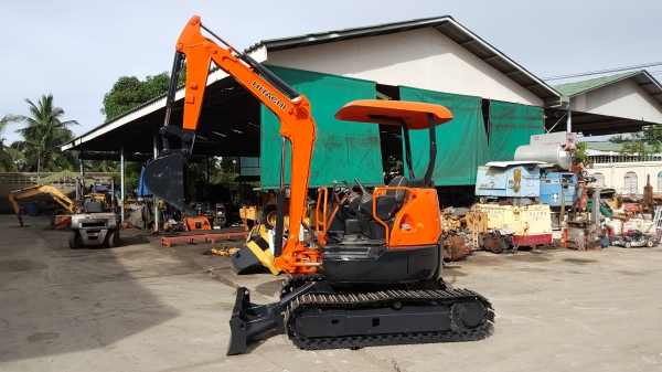 ขาย รถขุด HITACHI รุ่น ZX30 มือสองญี่ปุ่น แทรกเหล็ก สลักบูท เอวแน่น 100\% ทำงานไวดี ทุกระบบ สวยพร้อมใช้งาน มือถือ/LINE ID : 0818753444