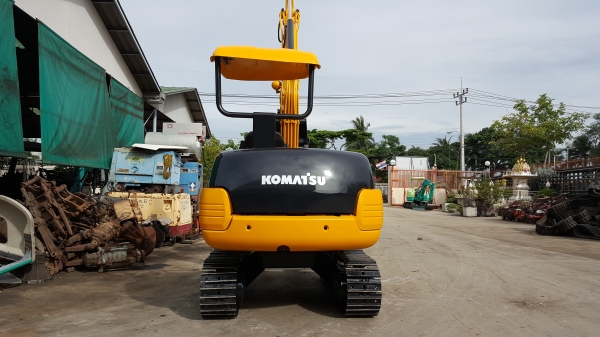 ขาย รถขุด KOMATSU รุ่น PC30-7- มือสองญี่ปุ่น แทรกเหล็ก สลักบูท เอวแน่น 100\% ทำงานไวดี ทุกระบบ สวยพร้อมใช้งาน มือถือ/LINE ID : 0818753444