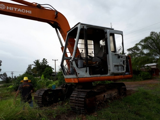 ขาย 315,000 บาท HITACHI  EX60-1 (ไม่ได้คีบนะครับ ) เครื่องดี ปั้มแรง โช่หนา เอวแน่น เอกสารชื้อขาย  รถอยู่ จ.ศรีสะเกษ โทร&amp;ไอดีไลน์ 0610710295