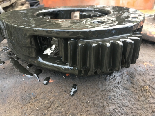 ขายด่วน ตัวเดินHITACHI EX300H-3 ลูกละ120,000฿