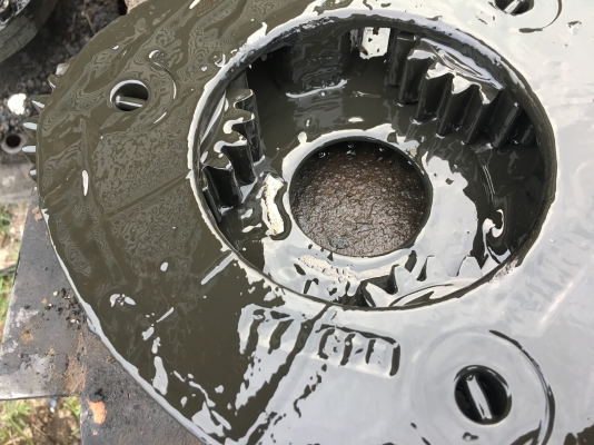 ขายด่วน ตัวเดินHITACHI EX300H-3 ลูกละ120,000฿