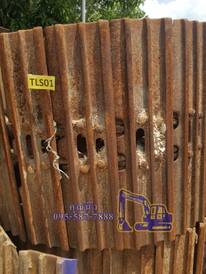 โซ่แทรคพร้อมใบ KOMATSU PC 200-3 เก่าใน ใบแทรคยาว80ซม 110,000 บาท