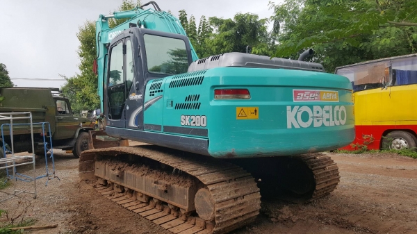 ขาย แบคโฮ KOBELCO SK200-8 YN12 ปี 56 รถสวยใช้งานน้อยแค่ 7,990 ชม. เครื่องดี ปั้มแรง ช่วงล่างเต็ม เอกสารเล่มทะเบียนครบ