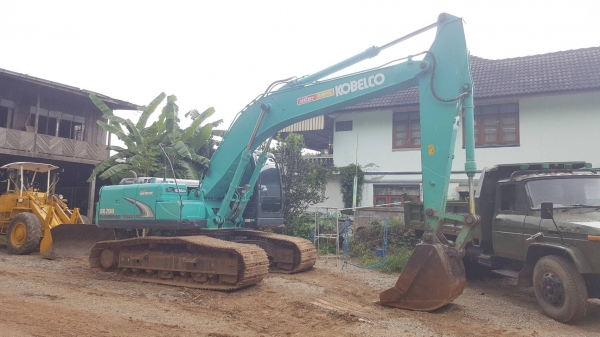 ขาย แบคโฮ KOBELCO SK200-8 YN12 ปี 56 รถสวยใช้งานน้อยแค่ 7,990 ชม. เครื่องดี ปั้มแรง ช่วงล่างเต็ม เอกสารเล่มทะเบียนครบ