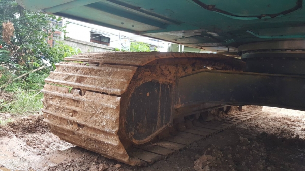 ขาย แบคโฮ KOBELCO SK200-8 YN12 ปี 56 รถสวยใช้งานน้อยแค่ 7,990 ชม. เครื่องดี ปั้มแรง ช่วงล่างเต็ม เอกสารเล่มทะเบียนครบ