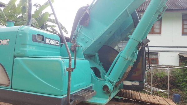 ขาย แบคโฮ KOBELCO SK200-8 YN12 ปี 56 รถสวยใช้งานน้อยแค่ 7,990 ชม. เครื่องดี ปั้มแรง ช่วงล่างเต็ม เอกสารเล่มทะเบียนครบ
