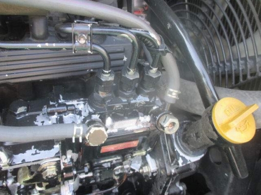 ขายรถขุด komatsu pc 30r8  ( มีลายหัวเจาะ ) S/No: 10278   E/No: 3D84E-3F-14042 รถเก่านอก แท้ ราคา 450,000 บาท พร้อมทำสี เช็คระบบ ทั้งคัน โทร:096-5411713 หรือ 092-5768909 (เสี่ยบาส)