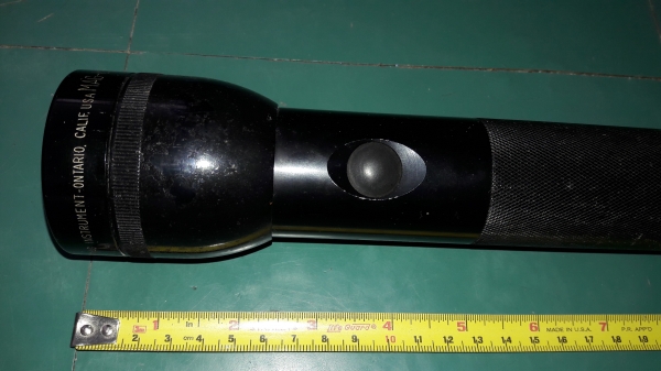 ขายไฟฉายMAG-LITE Made in USA. ขนาด4ท่อน ขายไฟฉายMAG-LITE Made in USA. ขนาด4ท่อน