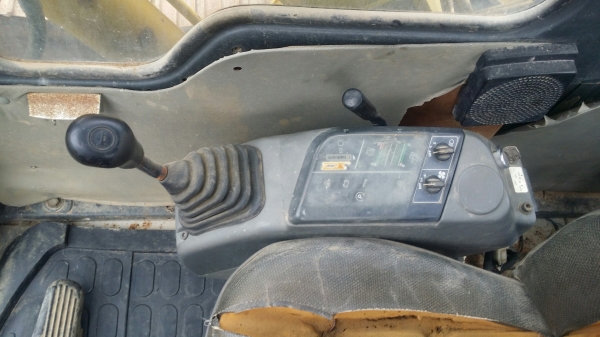 ขายแบคโฮ Komatsu PC60-7  รถปี 1995 ชั่วโมงทำงาน 6,819 ชั่วโมง ปีใหม่ๆราคาสวยๆ โทร 061-4194021 พรภวิษย์