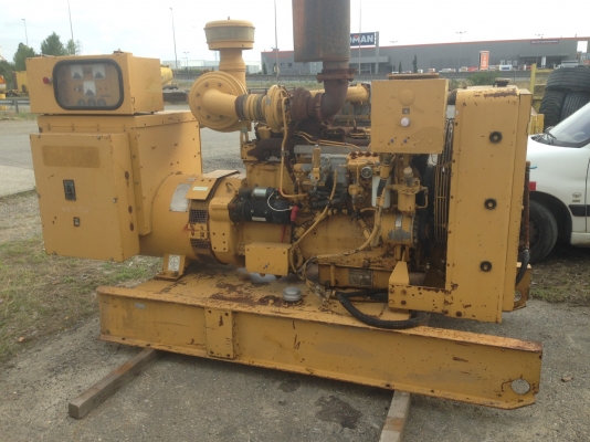 ขายเครื่องปั่นไฟ Caterpillar 160 kva นำเข้าจากยุโรป สนใจติดต่อ คุณแอน 096-9602224