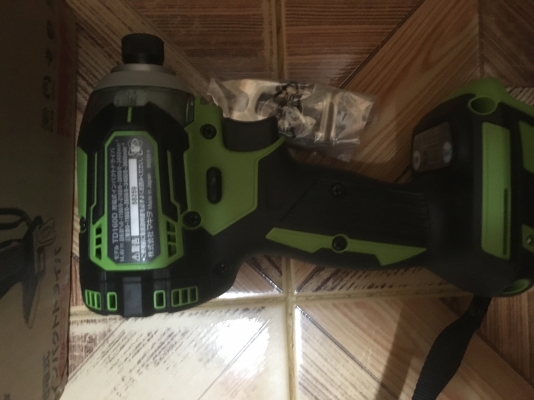 ไขควงไร้สาย Makita TD160DZL ไขควงไร้สาย Makita TD160DZL