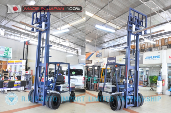ขายรถโฟล์คลิฟท์มือสอง KOMATSU รุ่น FD25-11-440960 นำเข้าจากประเทศญี่ปุ่น 100\% ไม่เคยใช้งานในไทย