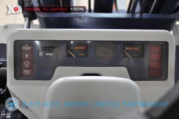 ขายรถโฟล์คลิฟท์มือสอง KOMATSU รุ่น FD25-11-440960 นำเข้าจากประเทศญี่ปุ่น 100\% ไม่เคยใช้งานในไทย