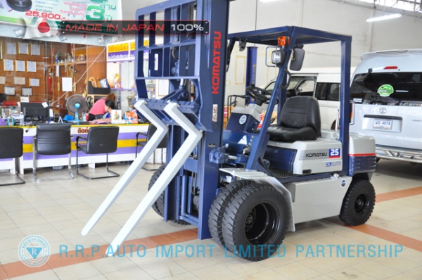 ขายรถโฟล์คลิฟท์มือสอง KOMATSU รุ่น FD25-11-440960 นำเข้าจากประเทศญี่ปุ่น 100\% ไม่เคยใช้งานในไทย