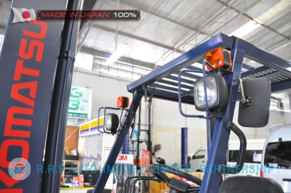 ขายรถโฟล์คลิฟท์มือสอง KOMATSU รุ่น FD25-11-440960 นำเข้าจากประเทศญี่ปุ่น 100\% ไม่เคยใช้งานในไทย