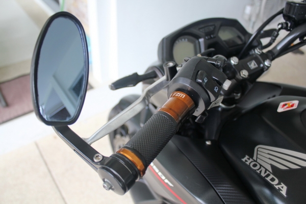 HONDA CB650F ปลายปี2014 ท่อทรงSC ดาวน์ถูก HONDA CB650F ปลายปี2014 ท่อทรงSC ดาวน์ถูก