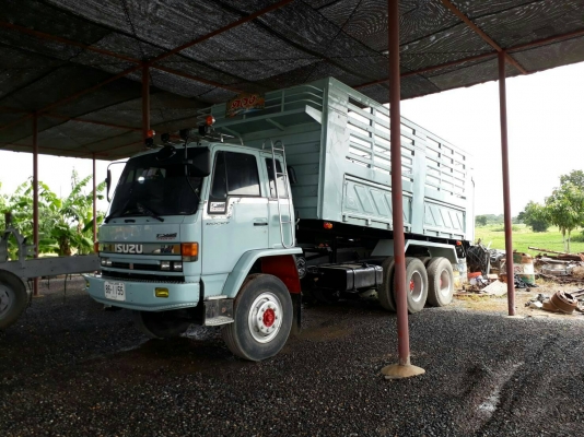 10ล้อดั้ม ISUZU ROCK 195 เครื่อง260แรงลงเล่มแล้ว พร้อมใช้งาน