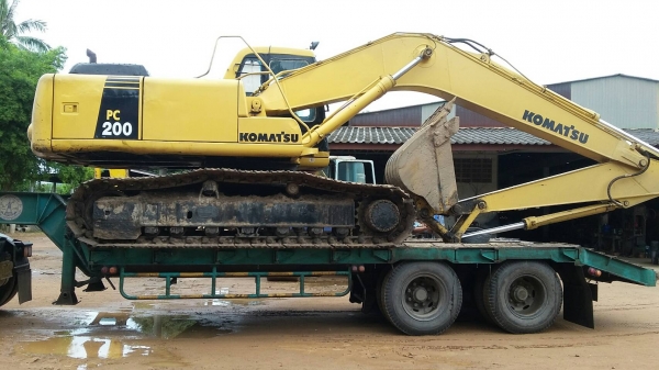 ขายด่วน!! KOMATSU PC200-6 สภาพสวยมากค่ะ