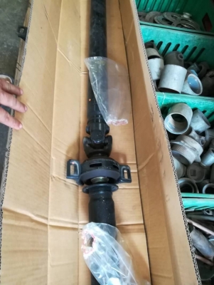 2,800 บ.โทร 083-2000058  LINE ID: line832923 เพลากลางรถยนต์ 6 ล้อ ของTOYOTA GENUINE PARTS สภาพสวยใหม่ในกล่อง (มี 5 อัน)