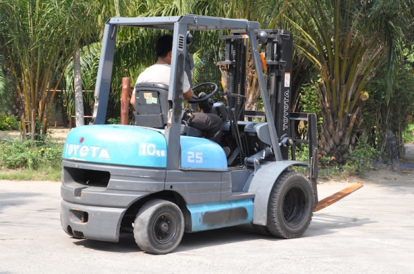 ขายFORKLIFT TOTOTA รุ่น6FD25(2.5ตัน งาเท ล้อหน้าคู่)ดีเซล2Z สวยเดิมจากญี่ปุ่น ยังไม่เคยใช้ในไทย 345,000เท่านั้น!! ขายFORKLIFT TOTOTA รุ่น6FD25(2.5ตัน งาเท ล้อหน้าคู่)ดีเซล2Z สวยเดิมจากญี่ปุ่น ยังไม่เคยใช้ในไทย 345,000เท่านั้น!!