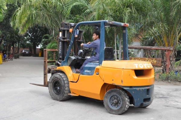 ขายFORKLIFT TOTOTA รุ่น7FD40 งาสไลด์ ดีเซล(4ตัน) สวยเดิมจากญี่ปุ่น ยังไม่เคยใช้ในไทย 360,000เท่านั้น!!