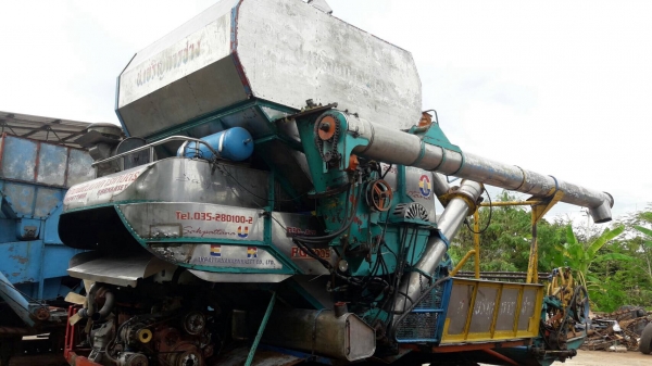 ขาย 285.000บาท รถเกี่ยวข้าว  ช.เจริญการช่าง อุ้ม2.5ตัน ปรับระดับ เครื่องดีปั้มแรง