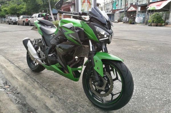 Z300 2015 รถบ้านแท้ เจ้าของคนเดียว มีของแต่ง รูดบัตรได้ Z300 2015 รถบ้านแท้ เจ้าของคนเดียว มีของแต่ง รูดบัตรได้