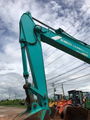 ขายรถแบคโฮ KOBELCO SK200 MARK 5 SUPER รถนอกนำเข้าจากญี่ปุ่น สภาพสวยพร้อมใช้งาน มีVDOการทำงานครับ