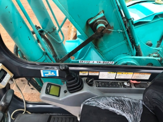 ขายรถแบคโฮ KOBELCO SK200 MARK 5 SUPER รถนอกนำเข้าจากญี่ปุ่น สภาพสวยพร้อมใช้งาน มีVDOการทำงานครับ