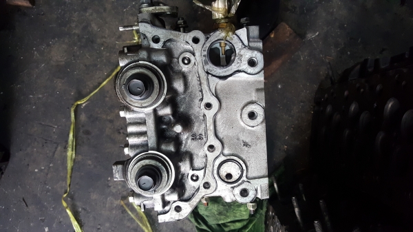 ฝาสูบ TOYOTA TURBO 2.4 ฝาสูบ TOYOTA TURBO 2.4