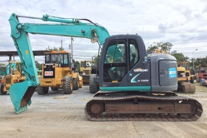 มาใหม่อีกคันครับ KOBELCO SK135SR-2 ปี2008 นำเข้าจากญี่ปุ่น โทร.090-986-2521 อ๊อบ