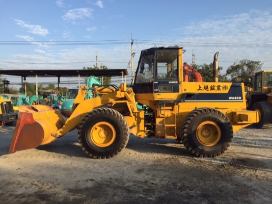 KOMATSU WA300-1 ซีเรียลสูง จากญี่ปุ่นแท้ รถสภาพมาเดิมๆ สวยพร้อมใช้งาน KOMATSU WA300-1 ซีเรียลสูง จากญี่ปุ่นแท้ รถสภาพมาเดิมๆ สวยพร้อมใช้งาน