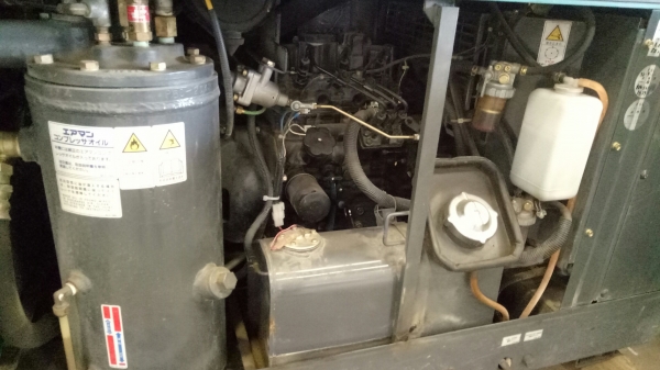 เครื่องปั้มลม Airman PDS50s ลม  เครื่องสวยสภาพดี เครื่องปั๊มสกูลดี ไม่รั่วซึม เครื่องปีใหม่ 2004 ชั่วโมงทำงาน 1,715 ชม. ปีใหม่ๆราคาสวยๆ โทร 061-4194021 พรภวิษย์