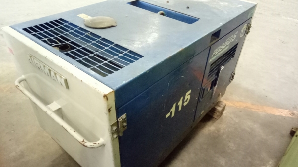 เครื่องปั้มลม Airman PDS50s ลม  เครื่องสวยสภาพดี เครื่องปั๊มสกูลดี ไม่รั่วซึม เครื่องปีใหม่ 2004 ชั่วโมงทำงาน 1,715 ชม. ปีใหม่ๆราคาสวยๆ โทร 061-4194021 พรภวิษย์