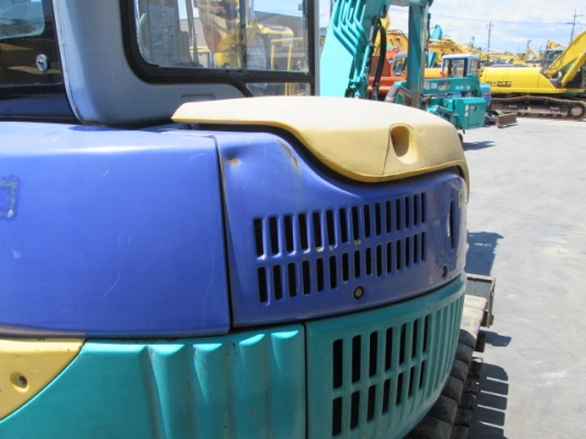Komatsu PC40MR-1 นำเข้าเองจากญี่ปุ่น ตู้เก๋ง รถสวย ระบบดี ถึงไทยเร็วๆนี้ Komatsu PC40MR-1 นำเข้าเองจากญี่ปุ่น ตู้เก๋ง รถสวย ระบบดี ถึงไทยเร็วๆนี้