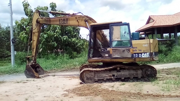 ขาย แบคโฮ CAT E120B เอกสารใบซื้อขาย รถใช้งานอยู่ประจำ เครื่องดี ปั้มดี ช่วงล่างดี