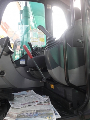 ขายKOBELCO SK135SR-2 YY05 ปี 2008  ปลายพิเศษ  เก่าญี่ปุ่นแท้   สภาพสวย  เดิมๆๆ  แทรค  60  ลองระบบกันได้ทุกวัน  โทร  089-3818694  ดวงนภา