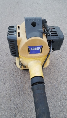 เครื่องตัดหญ้ามือ 2 ญี่ปุ่น ยี่ห้อ Kawasaki เครื่องตัดหญ้ามือ 2 ญี่ปุ่น ยี่ห้อ Kawasaki