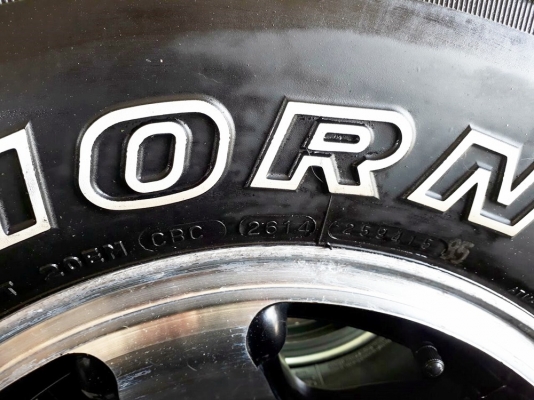ล้อ jrd ขอบ 15 กว้าง 7.5 นิ้ว offset -5 พร้อมยาง maxxis bighorn mud 32x11.5 ขอบ 15