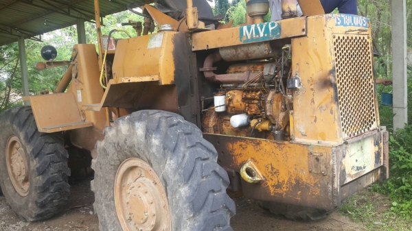 รถตักล้อยาง CAT 910 แบบเอวอ่อน