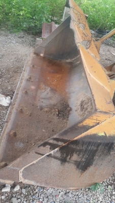 รถตักล้อยาง CAT 910 แบบเอวอ่อน