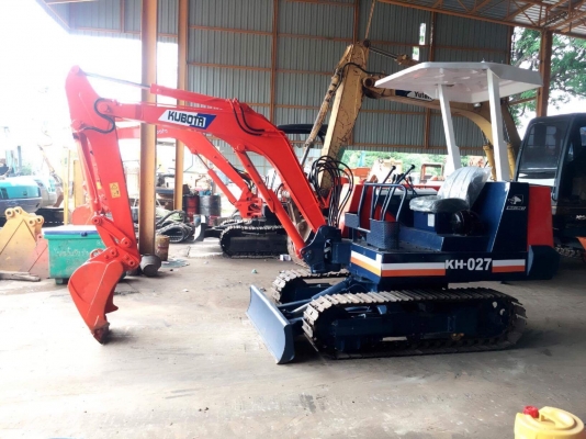 ขายรถขุด KUBOTA KH-027 เก่านอกแท้ เครื่องดี ระบบไว พร้อมทำสีเช็คระบบ มีเอกสาร  ราคา 240,000-.฿ สนใจโทร:096-5411713 หรือ 092-5768909 (วัชรัตน์) ติดต่อได้ 24 ชั่วโมง ยินดีให้บริการ