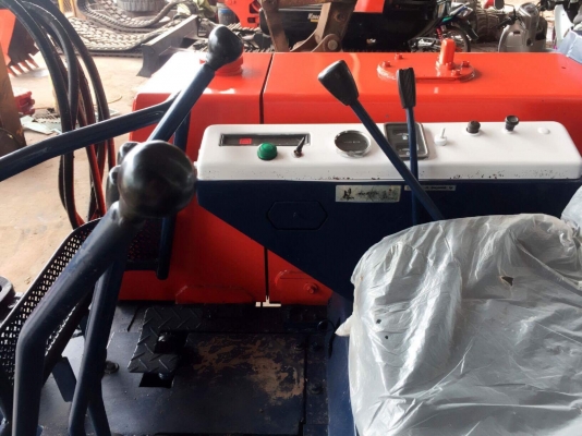 ขายรถขุด KUBOTA KH-027 เก่านอกแท้ เครื่องดี ระบบไว พร้อมทำสีเช็คระบบ มีเอกสาร  ราคา 240,000-.฿ สนใจโทร:096-5411713 หรือ 092-5768909 (วัชรัตน์) ติดต่อได้ 24 ชั่วโมง ยินดีให้บริการ