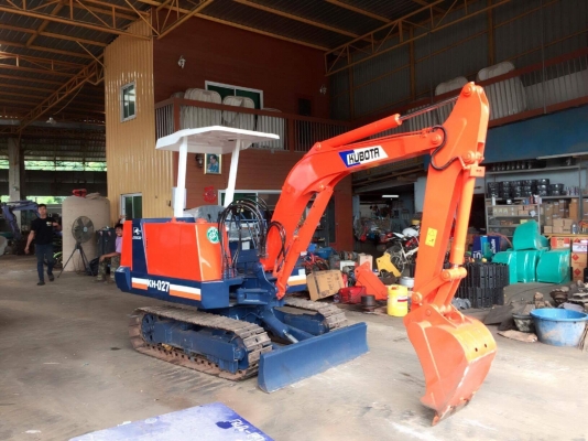 ขายรถขุด KUBOTA KH-027 เก่านอกแท้ เครื่องดี ระบบไว พร้อมทำสีเช็คระบบ มีเอกสาร  ราคา 240,000-.฿ สนใจโทร:096-5411713 หรือ 092-5768909 (วัชรัตน์) ติดต่อได้ 24 ชั่วโมง ยินดีให้บริการ