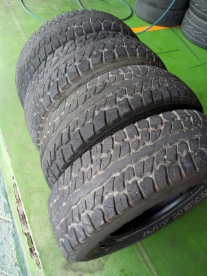 30x9.50R15  DUNLOP GRANDTREK AT1 ปี13  ชุด 4 เส้น  tel. 081-427-3941